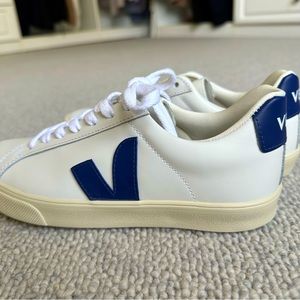 Veja “Esplar” sneakers
